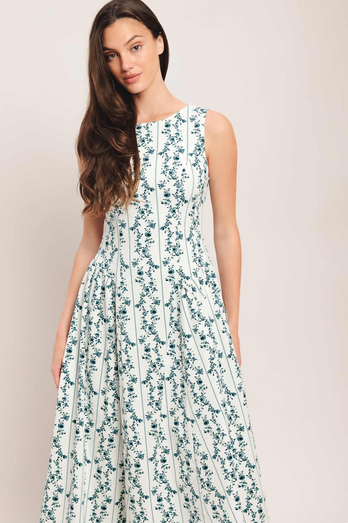 Dress 4739